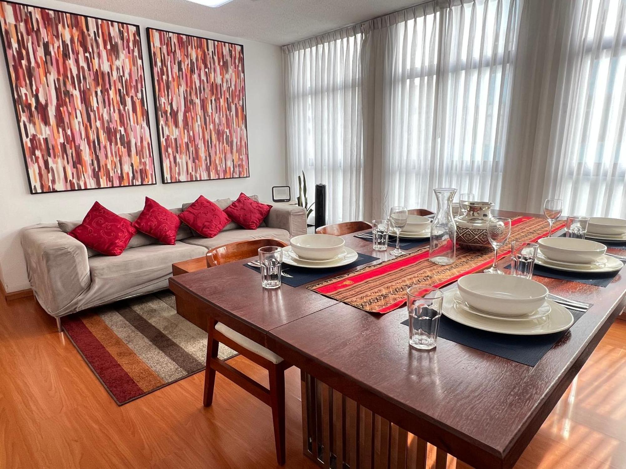 Elegant In Washington 1789, Center Apartment *